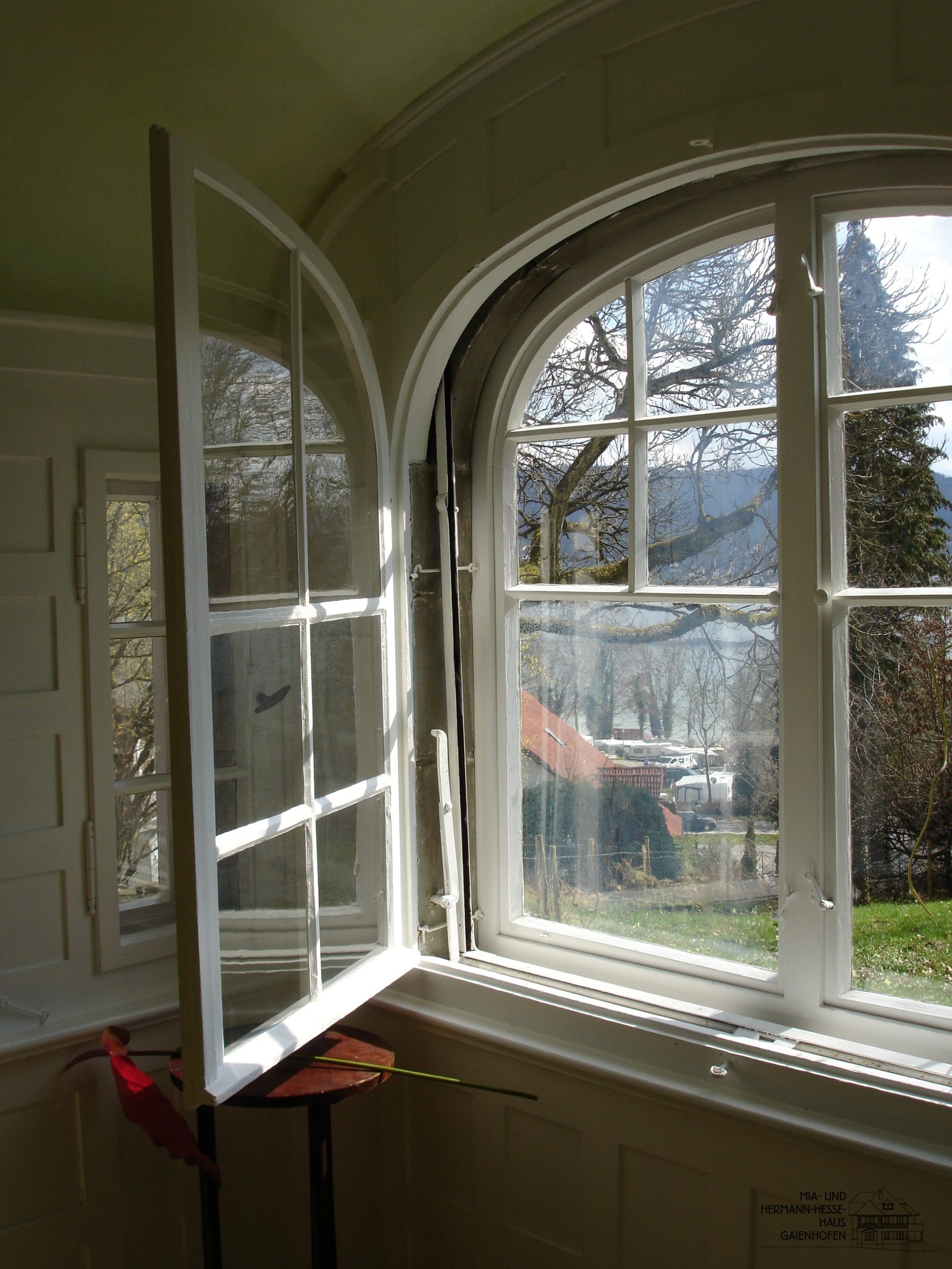Hintergrund - Mia- und Hermann-Hesse-Haus
